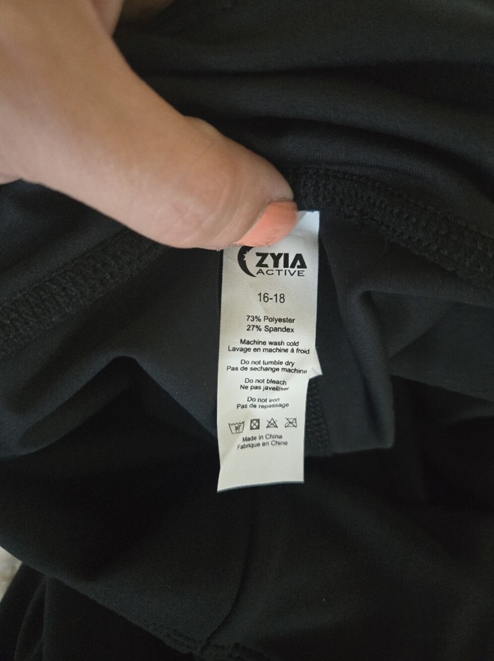 2 Pair Bundle ZYIA Black Capri Leggings One With Pockets, 16/18, Gym, Athletic - Picture 3 of 8